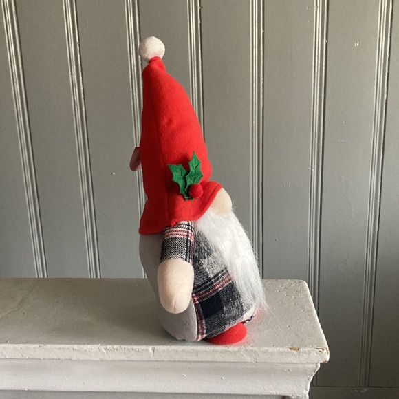 NWT- 16” Adorable Red Hat- Black, White & Red Plaid- Holiday Gnome Decorations - Picture 8 of 17